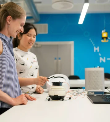 pexels-thisisengineering-3861960